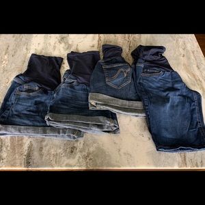 Lot (4 pairs) of Secret Fit Maternity Shorts